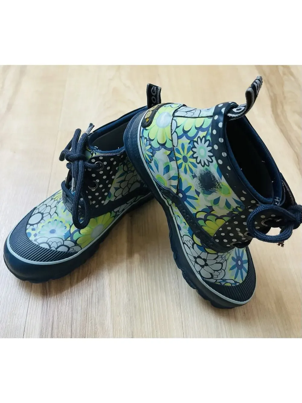 Bogs Charlot Rubber Boot Kids Size 1 Navy Floral. Green flowers. Rain GUC